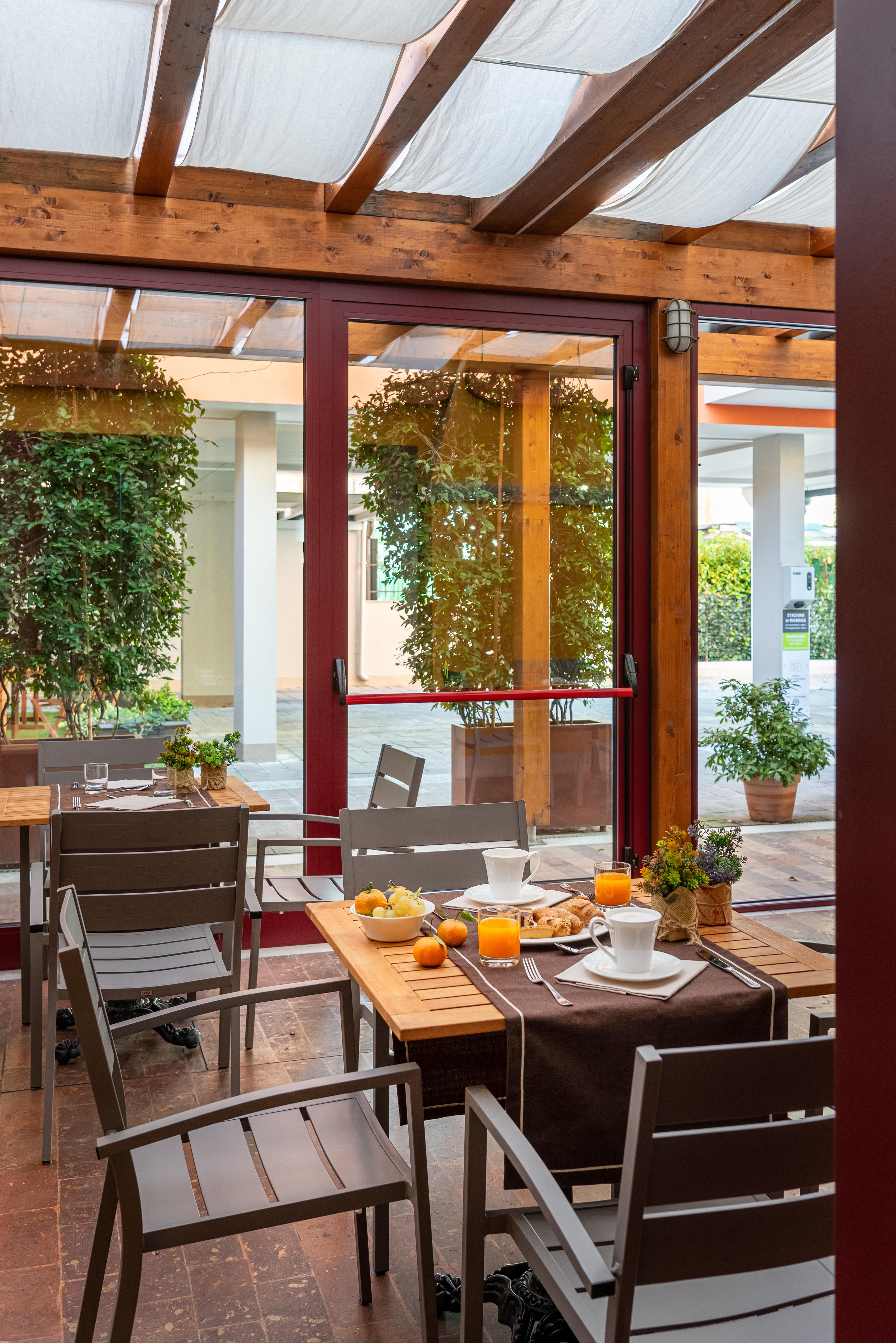 Unahotels Eco Costanza Venezia 3*